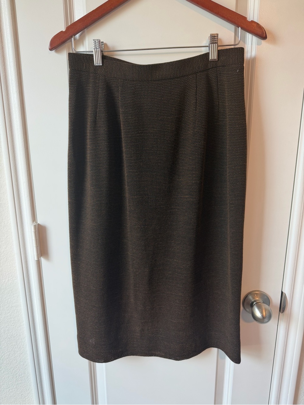 ⚡️Carlisle Classic Pencil Skirt - Brown